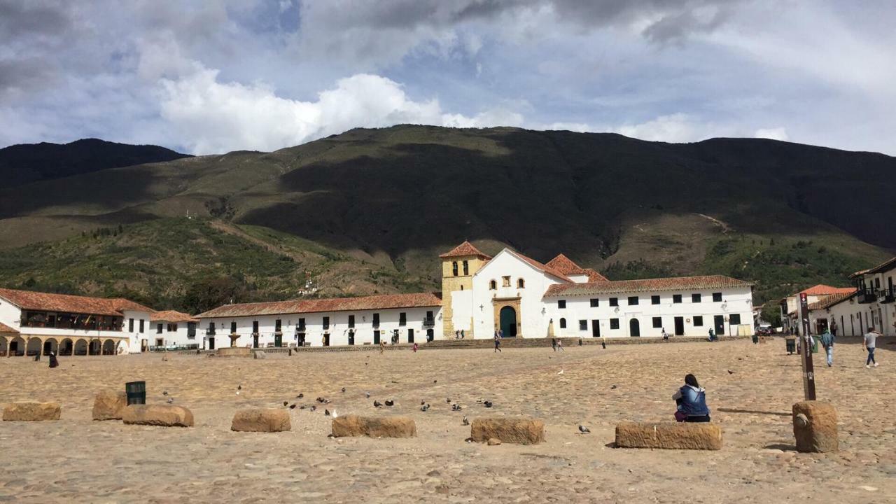 Hostal Everest Villa de Leyva Exterior photo